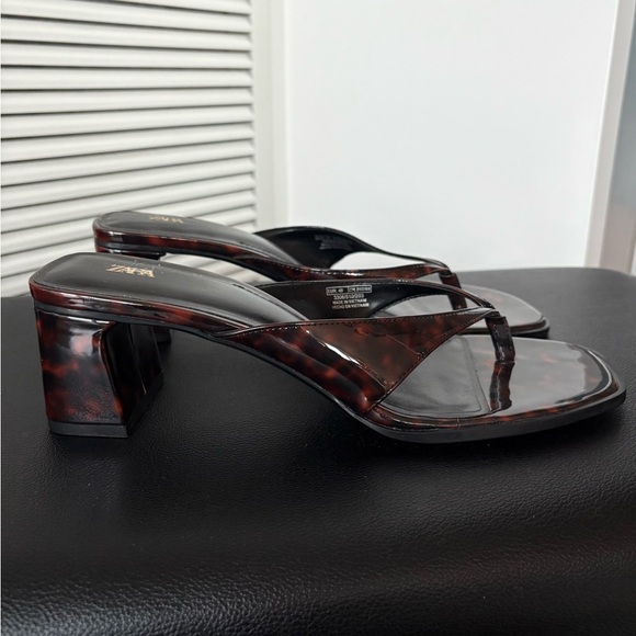 Zara Tortoise Kitten Heel Flip Flops - Never Worn - Picture 3 of 6